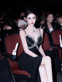 KINGWEN Black Chain Gemstone Halter Dress