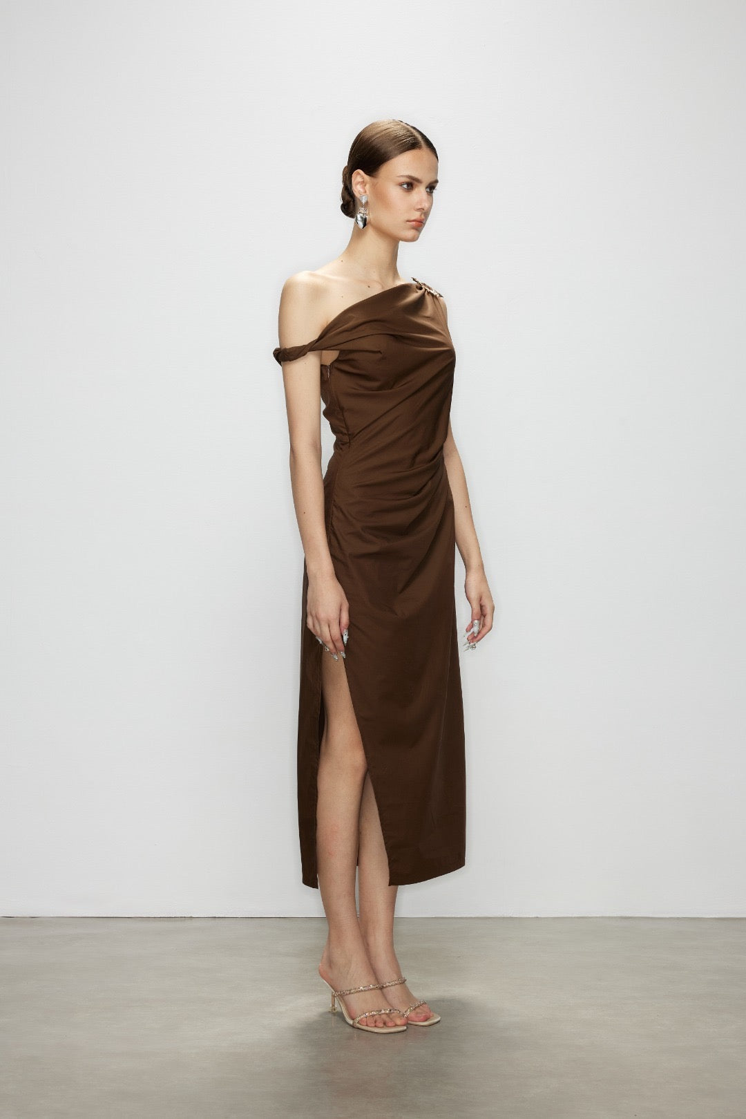Artel Retro Brown Off-Shoulder Long Split  Midi Dress