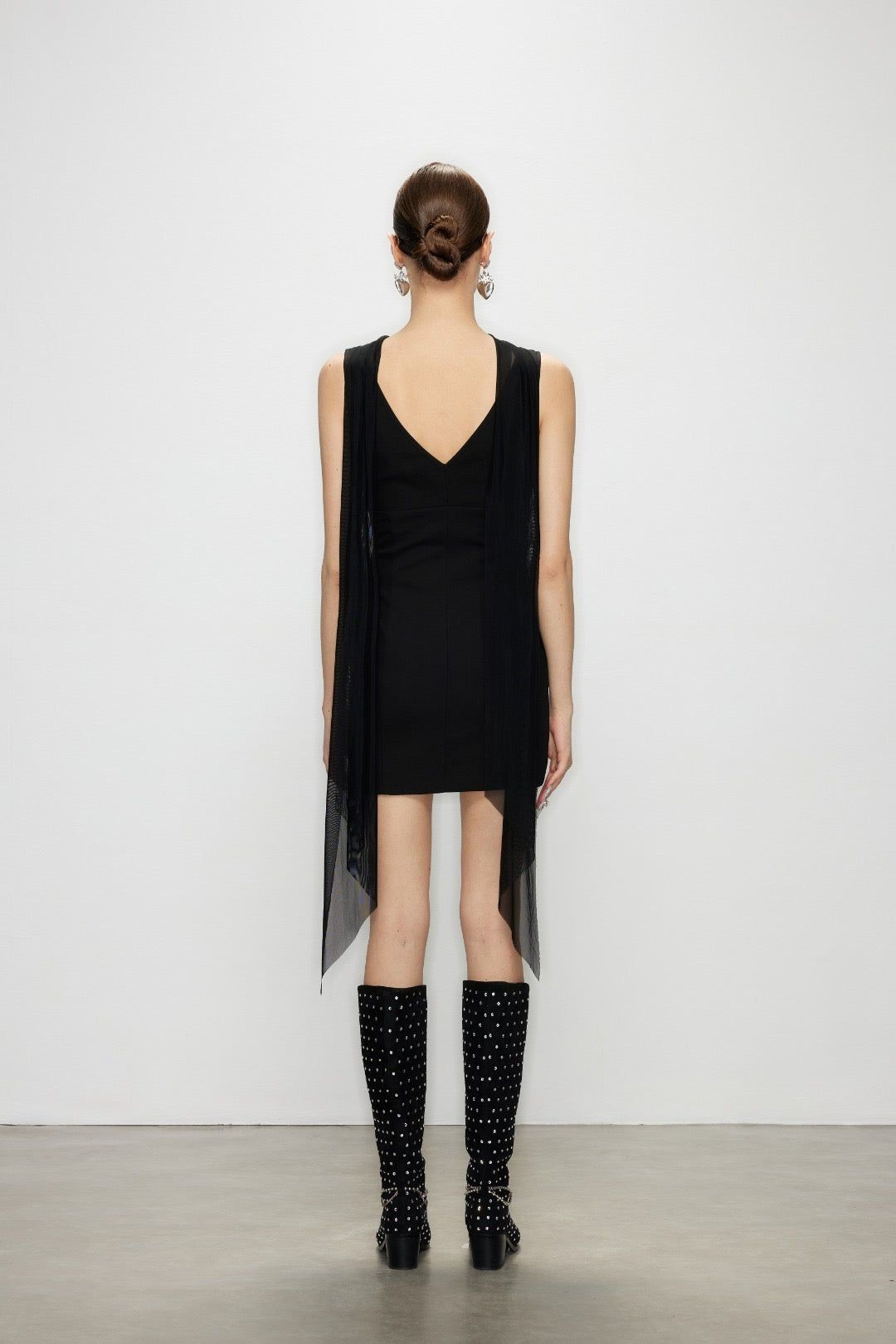 Artel Retro Sheer Black Ribbon V-Neck Fitted Dress