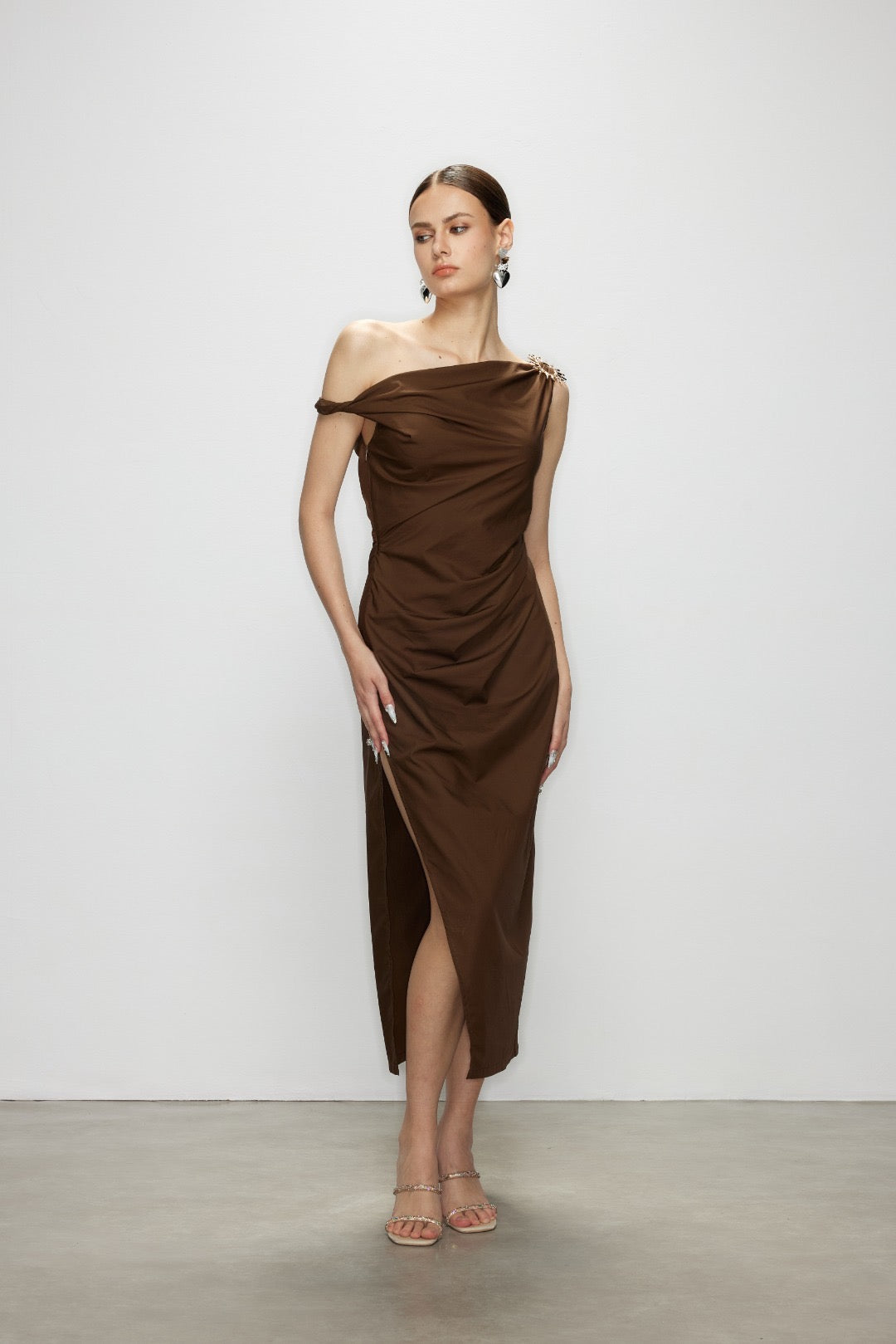 Artel Retro Brown Off-Shoulder Long Split  Midi Dress