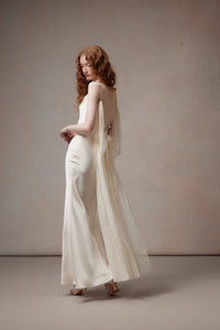 Fa Sogno Dawn Veil White Gown