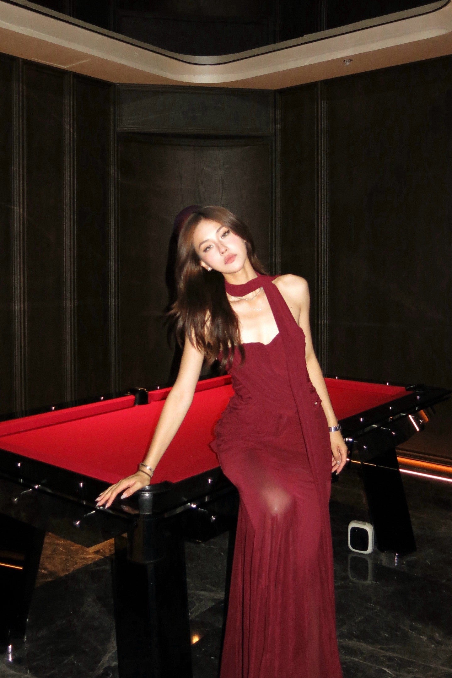 Sheer Luck Kira网纱飘带修身褶皱鱼尾长连衣裙（安克拉红）