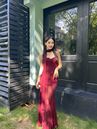 Sheer Luck Kira网纱飘带修身褶皱鱼尾长连衣裙（安克拉红）