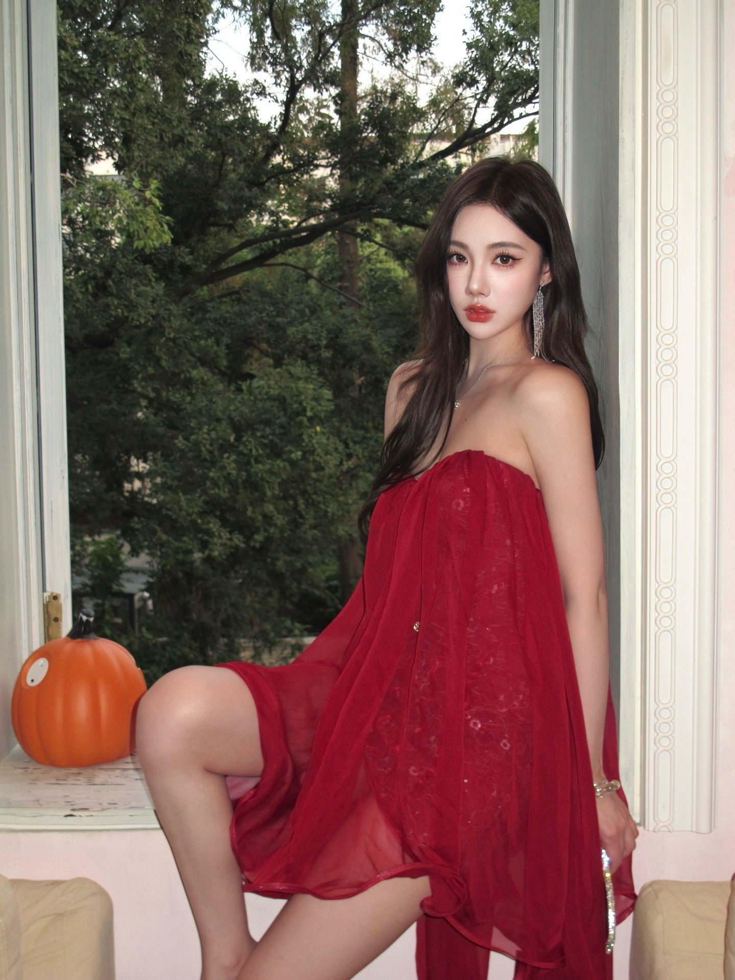 Sheer Luck Thiri雪纺抹胸飘蓬蓬荷叶边连衣裙（红）