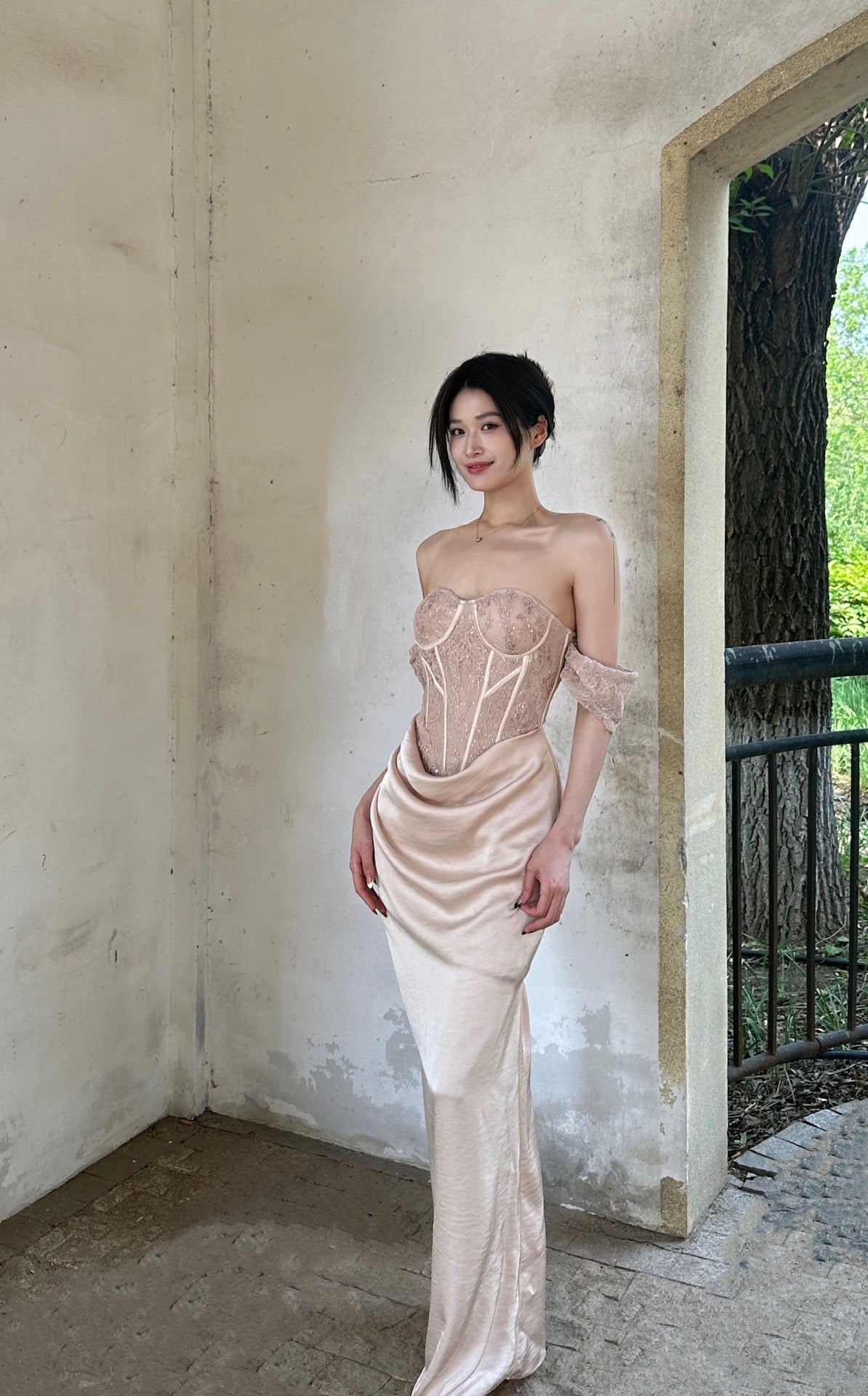 CROWCREW Gilded Double-Layer Fishbone Pleated Dress