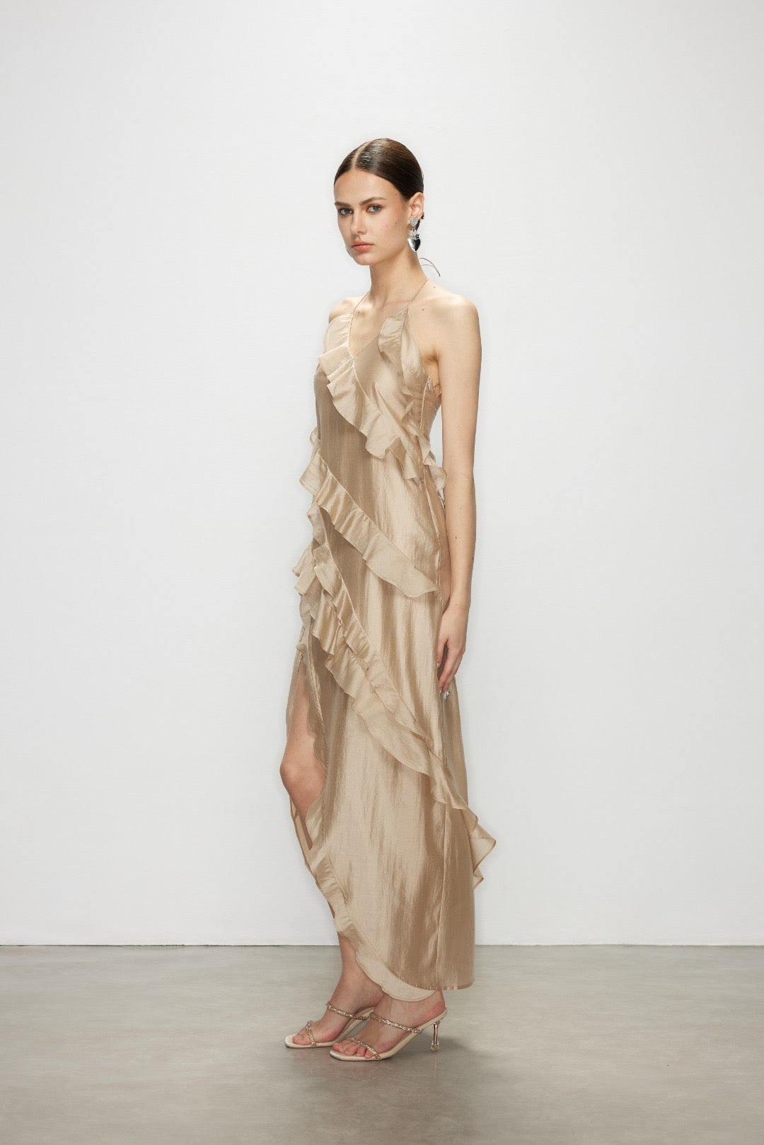 Artel Retro Wave Kiss Light Brown Ruffled High-Slit Dress