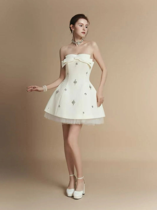 LAMORIS White Strapless Bow Dress
