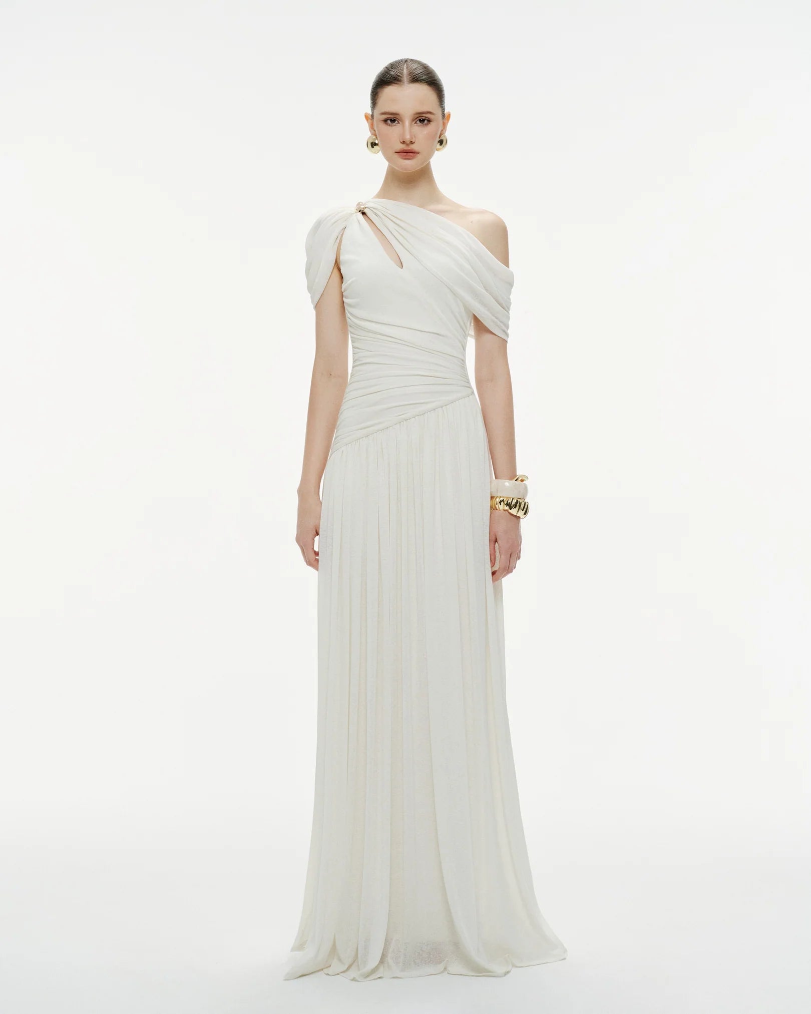 MOLLYNISTA Pleated Draped Shoulder Dress (white)