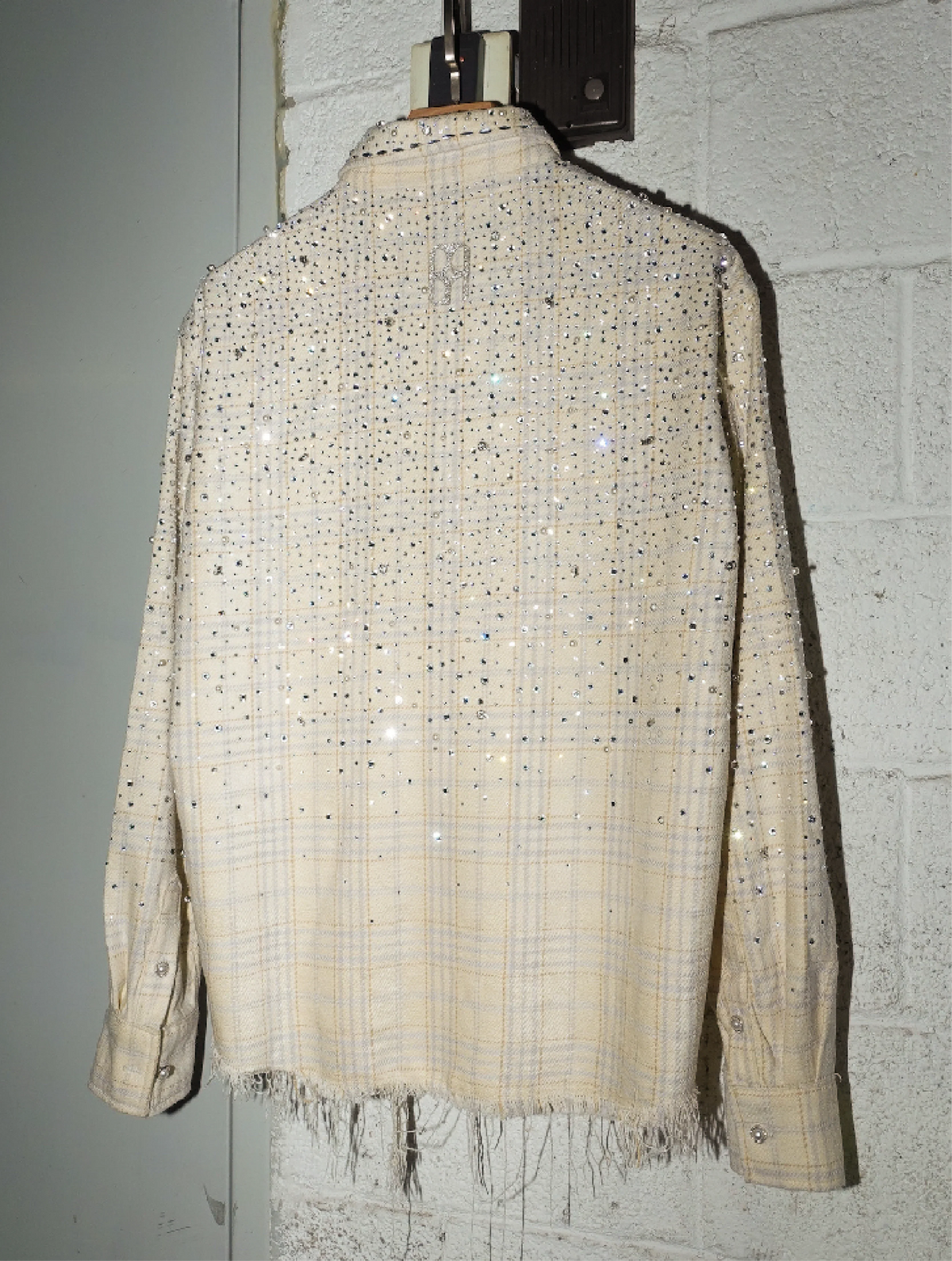 BORC Birth of Royal Child 20K Pearl Diamond Shirt Beige