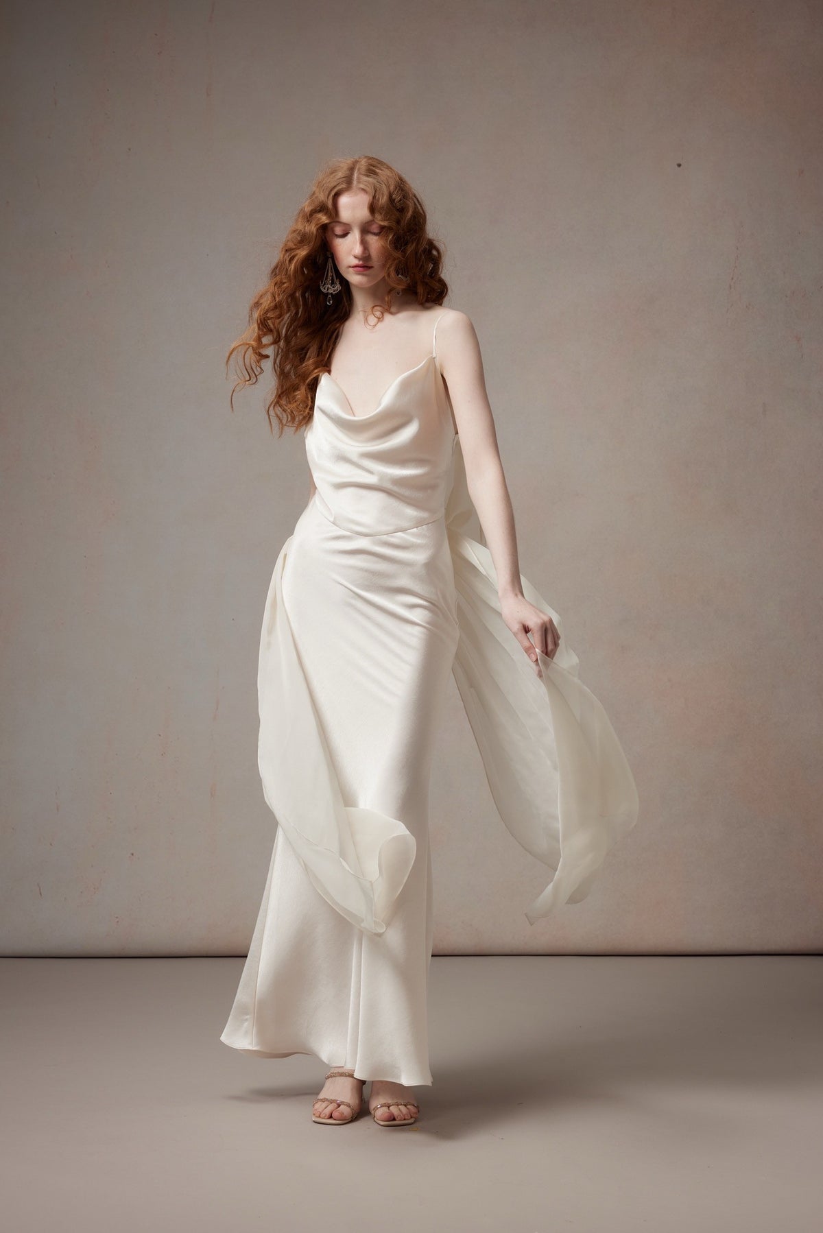 Fa Sogno Dawn Veil White Gown