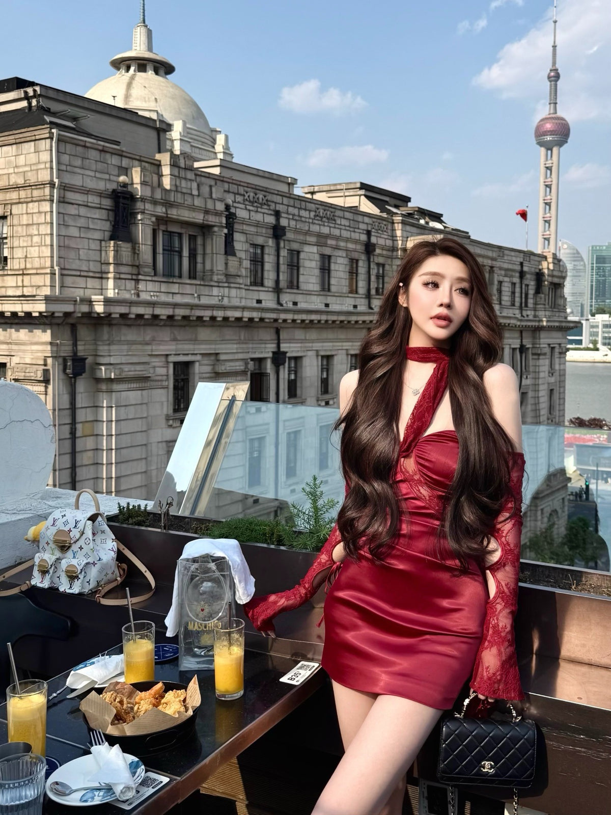 Sheer Luck Monaco缎面拼蕾丝飘带连衣裙（红）